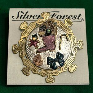1997 Silver Forest Christmas Pin Brooch Snowflake Holiday Gold Silver Tone 2"